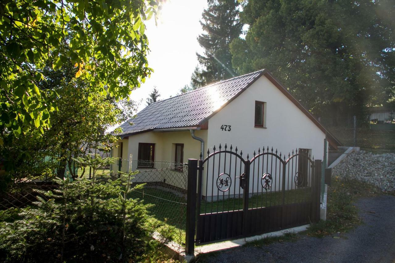 Gasthaus Burg Nad Banskou Stiavnicou Stiavnicke Bane Exterior foto